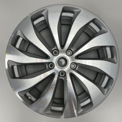 S/B Bentley White Silver